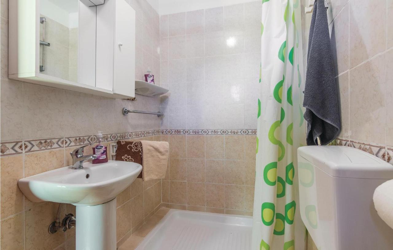 Apartment Pet Friendly In With Wifi Poreč